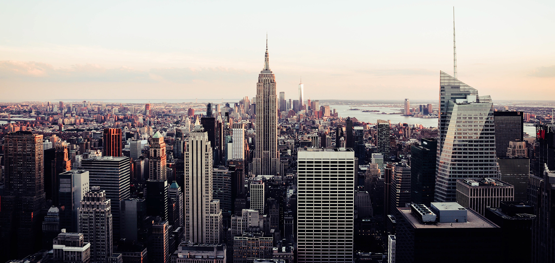 bg-skyline.jpg - 662.03 kb